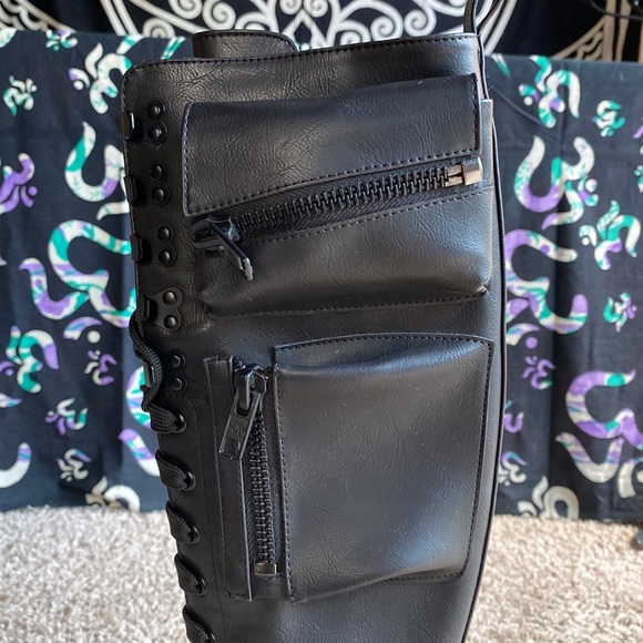 Current Mood “Obsidian” Pocket Boots - Picture 2 of 5